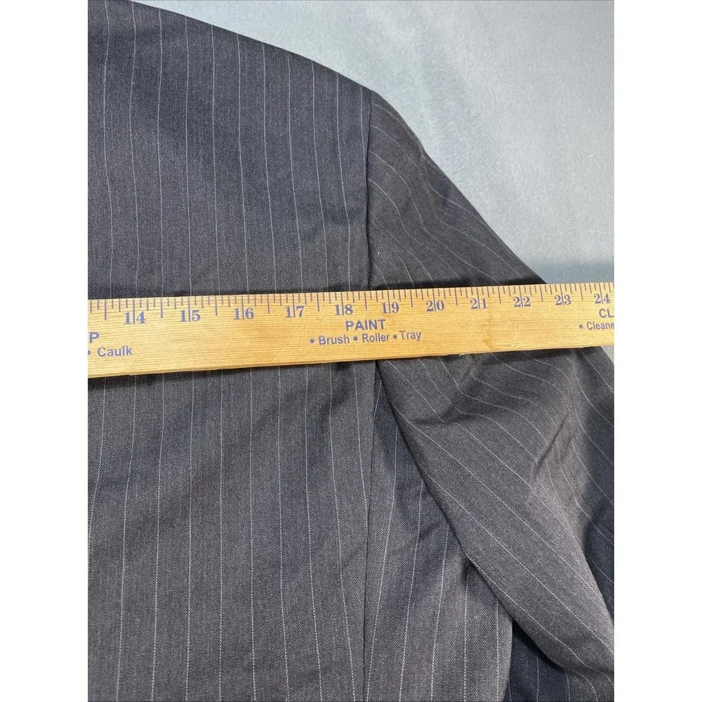 Jones of New York Mens Suit Black Pin Stripe‎ Wool Coat Size 42R Pants Read